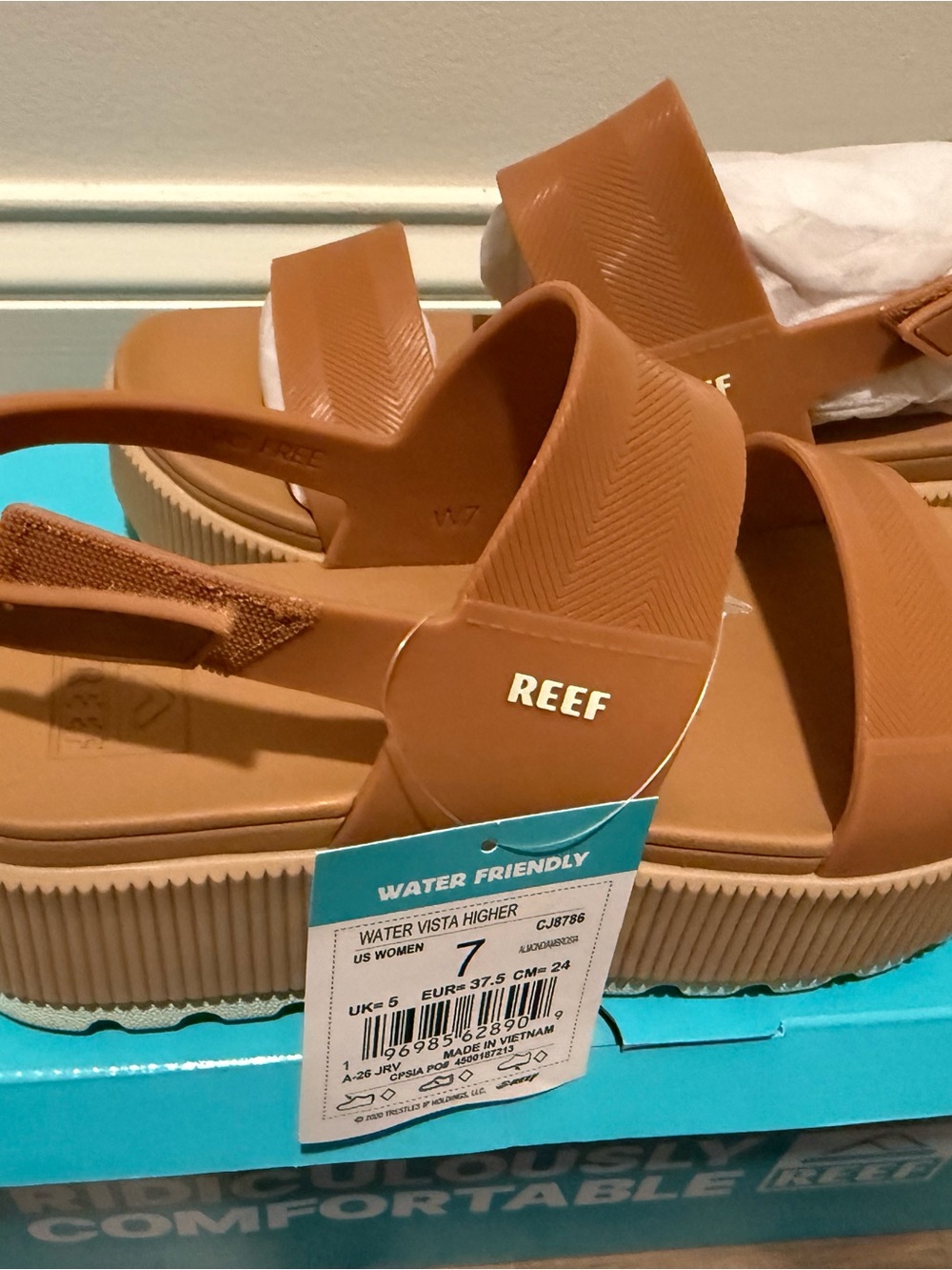 Reef Women's Caramel Platform Sandal with Mint Sole - Picture 3 of 3